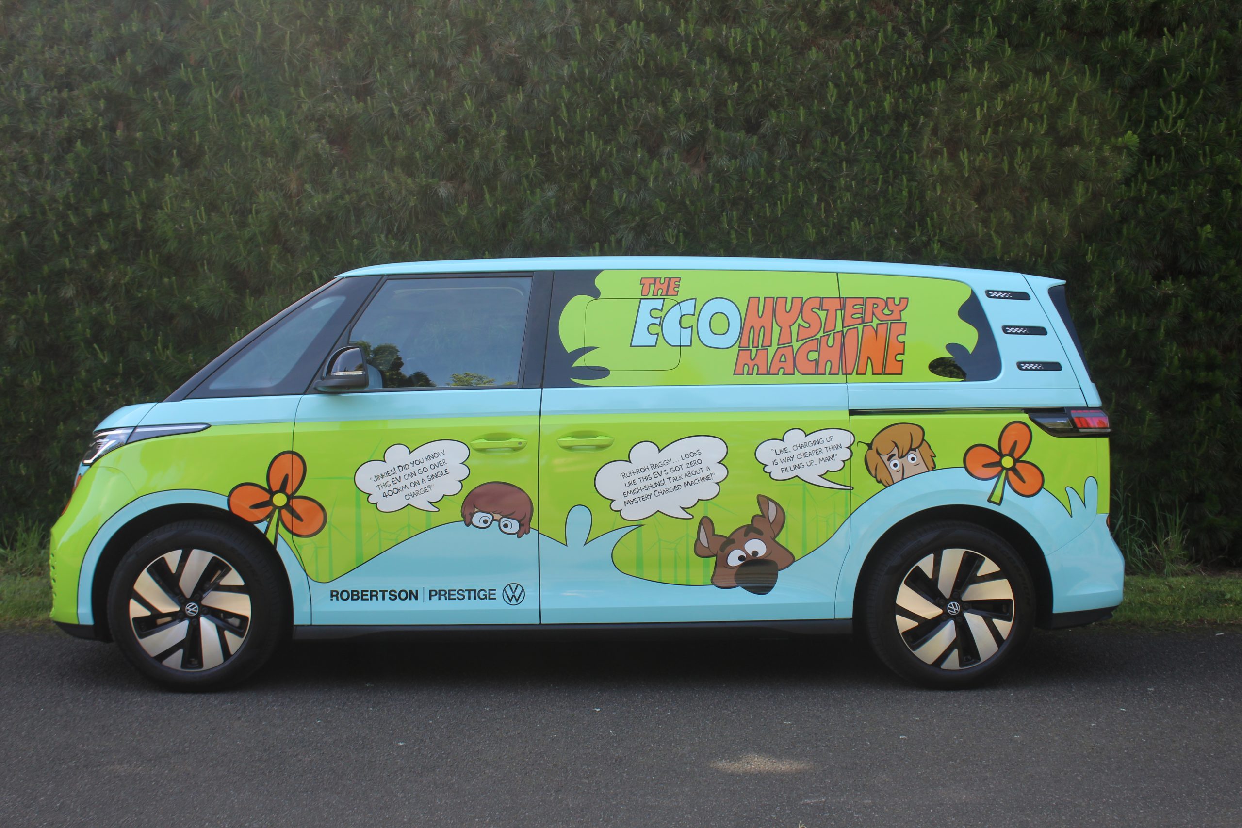 Eco-mystery machine Outside